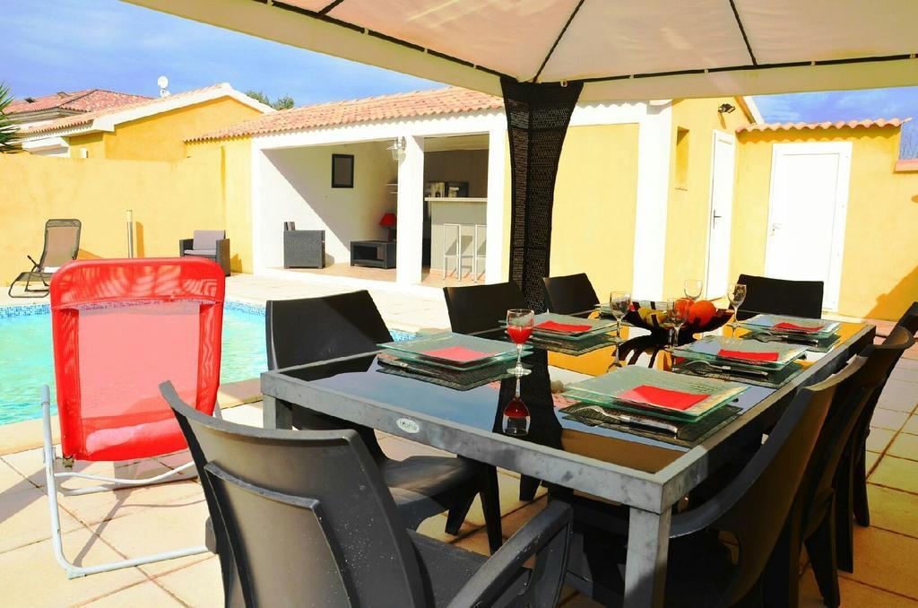 Residence Mari Folelli Rum bild