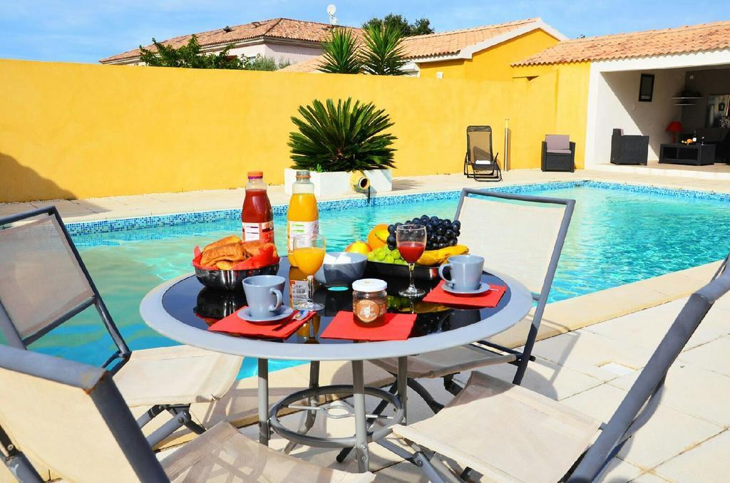 Residence Mari Folelli Rum bild